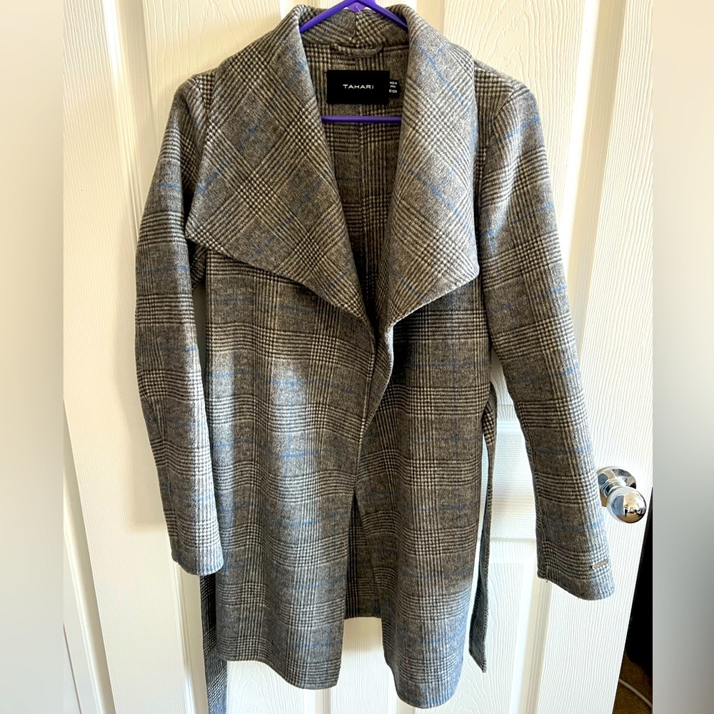 Tahari fall wool blend coat, size XS